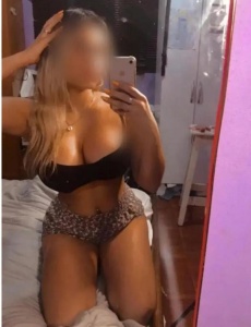 Masajista profesional independiente,implicada y cariñosa. Denia