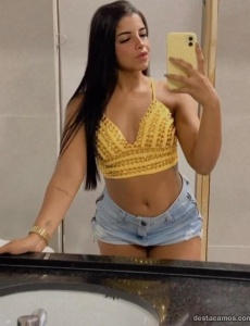 Jovencita delgada en torrevieja