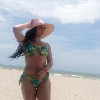 Hermosa latina nueva en alcoy, Alcoy