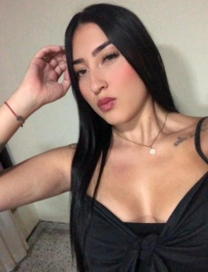 Hola amor soy colombiana nueva en denia quiero conocer amigos