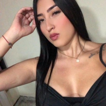 Hola amor soy colombiana nueva en denia quiero conocer amigos, Denia