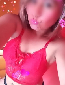 Mely muñequita rubia