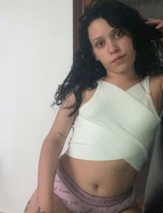 Asly, española en el centro