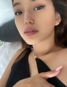 Anna 22 años, sensual y muy atractiva...