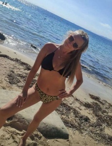 Valeria, pícara, sensual y muy divertida