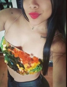 Samanta joven colombiana 23 aÑitos