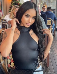 Soy DULCE,escort,acompañante.Resido en la bonita y cosmopolitan población de DENIA.