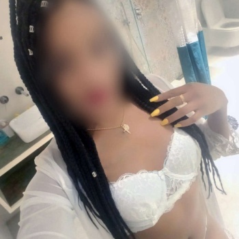 Yessica jovencita universitaria de paso, Elda
