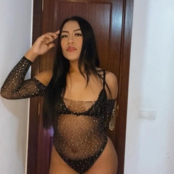 Jovencita super extrovertida colombiana!! 21 años., Denia