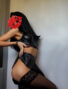 Maya top girl salidas/outcall