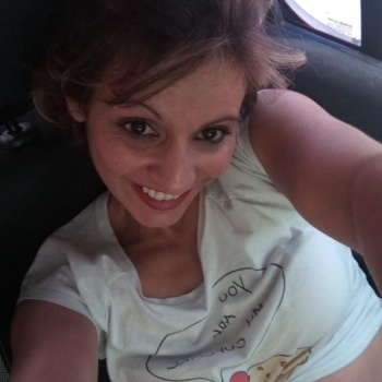 Chica nueva, Elche
