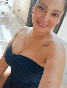 E implicada