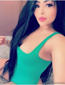 Cintia novedad colombiana disponible para domicilios