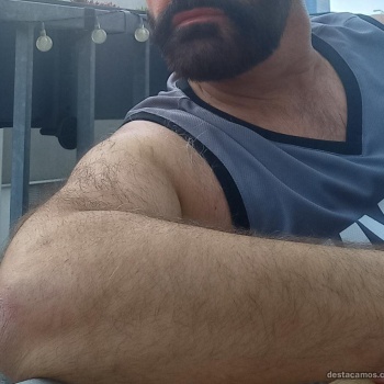 Masaje de hombre a hombre, Finestrat