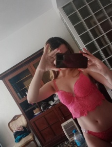 Pareja con ganas de pasarlo bien