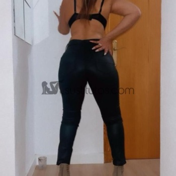 Hola soy fio, una escort totalmente dueña de mi tiempo, disfrutarás de mi compañía y de un rico masaje, Murcia