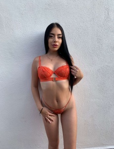 Emily, dulce colombiana en elche