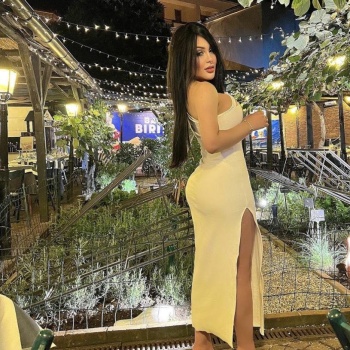 Larissa brasileña, recién llegada, Denia