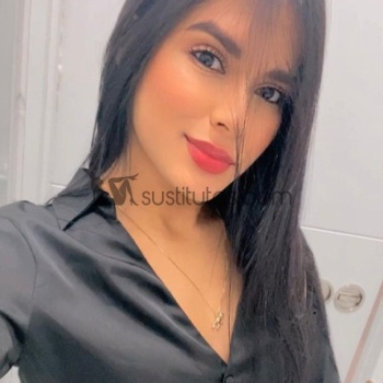 Me llamo sofía, soy una chica colombiana delgadita y apasionada, Elche