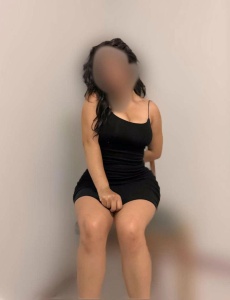 Soy nerea una chica joven y guapa