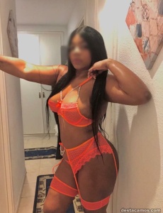 Soy lo que buscas soy tu caramelo tentación