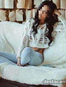 19 años recién llegada en centro de benidorm también me desplazo a domicilio acepto. Visá bizum