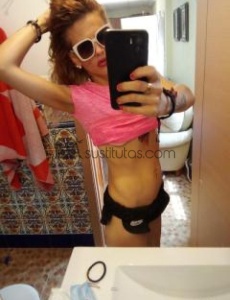 Hola maría, soy una chica extrovertida, guapa, dinámica con ganas de darlo todo y aprender junto a ti