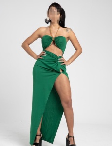 Mariana brasileña muy alegre y divertida