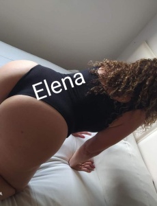 Mia y elena masaje manos