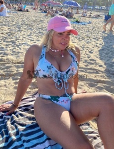 Hola me llamo luciana, una chica rubia de lindo cuerpo y bonita personalidad, que sabe tratar bien a las personas