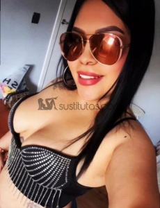 Hola mi nombre es miah, una chica latina muy cariñosa, divertida y llena de carisma