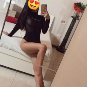 Paula española veintiséis años simpática guapa y educada, Torrevieja
