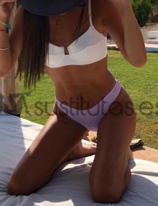 Hola, me llamo laura, soy una chica guapa y elegante, mis fotos son reales