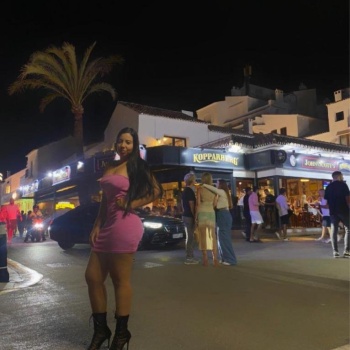 Kim latina piel canela, Alicante