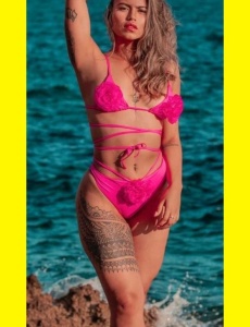 Tokio en elche>>rubia super barbie tatuada super espectacular,la mejor experiencia de tu vida,estoy sola,llamame y quedamos-->elche centro--