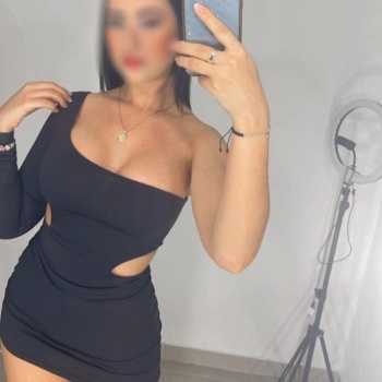 Latina con la clase más alta, Elche