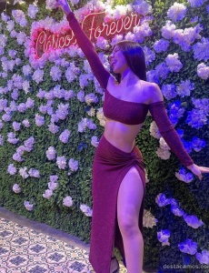 Samantha soy nueva en torrevieja con muchas ganas de conocer hombres implicados y que les guste el buen rollo