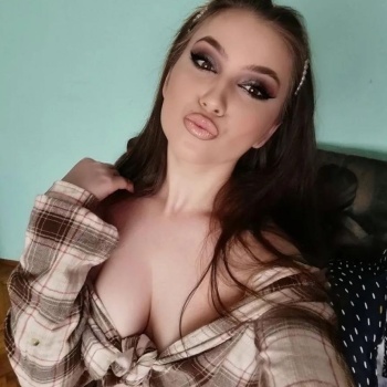 Novedad española jovencita independiente solo respondo whatsapp, Benidorm