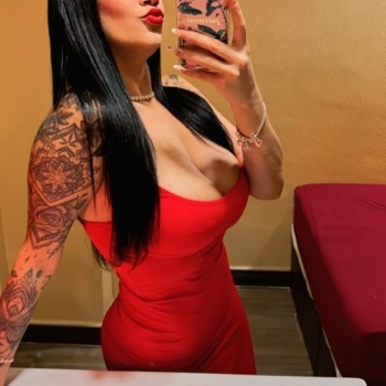 Katy,brasileña tatuada, Alicante