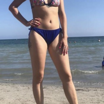 Connie rose, Elche