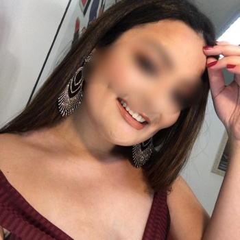 Chica colombiana, Alcoy