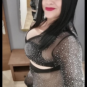 Chica cariñosas, Elda