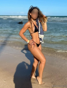 Me describiría como una persona accesible,ingeniosa y honesta