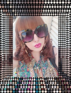 Sofia,un encanto de mujer... DiscreciÓn y seriedad