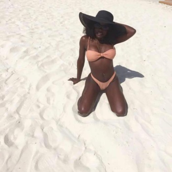 Melany tu bombon de novedad en benidorm, Benidorm