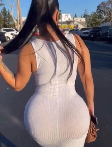 Latina muy ven disfrutaremos de mi ,,