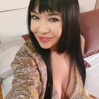 Con camilla-a tope-quiromasajista-novedad-te gustará- en torrevieja, Torrevieja