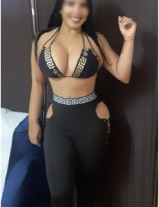 Soy katalina espectacular latina súper real
