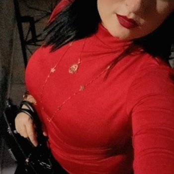Soy larissa una chica primera vez en benidorm!, Benidorm