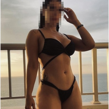 Daniela, hermosa scort en la cala, Finestrat